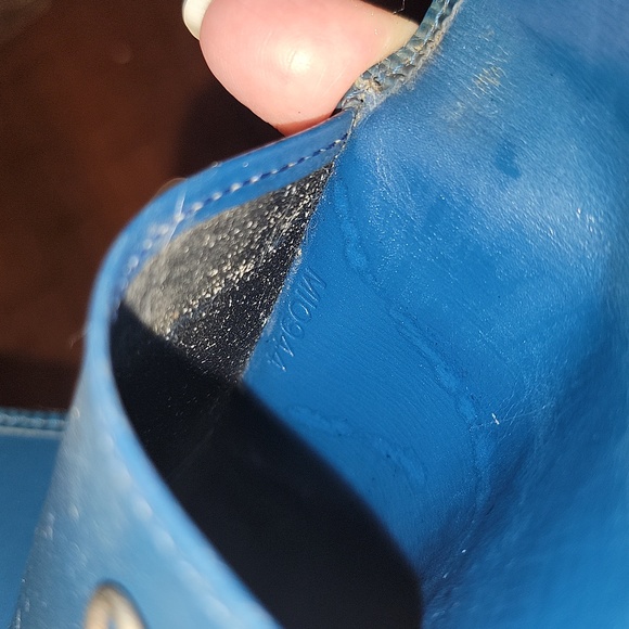 Authentic Louis Vuitton key case - Picture 8 of 8